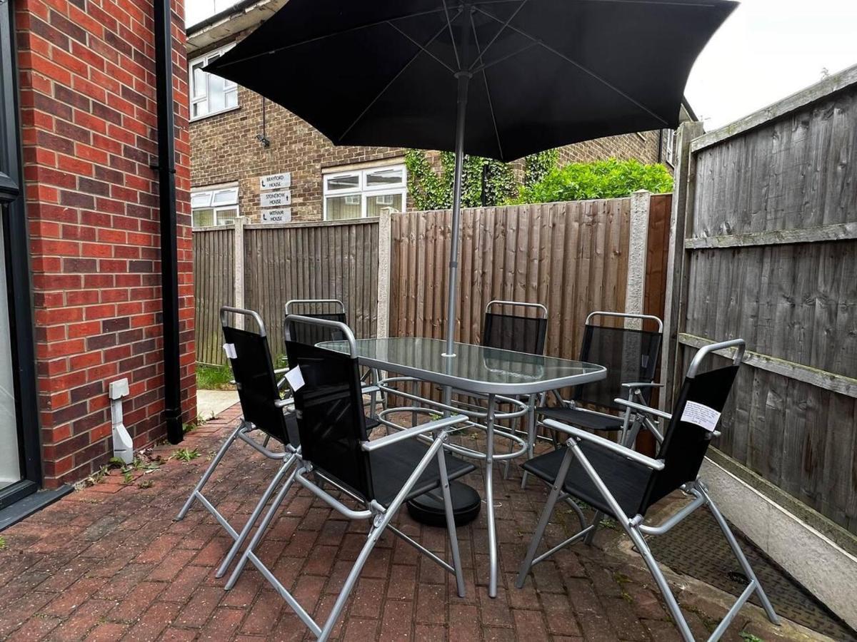 Beautiful 4-Bed House In Lincoln- Close To Centre Exterior foto